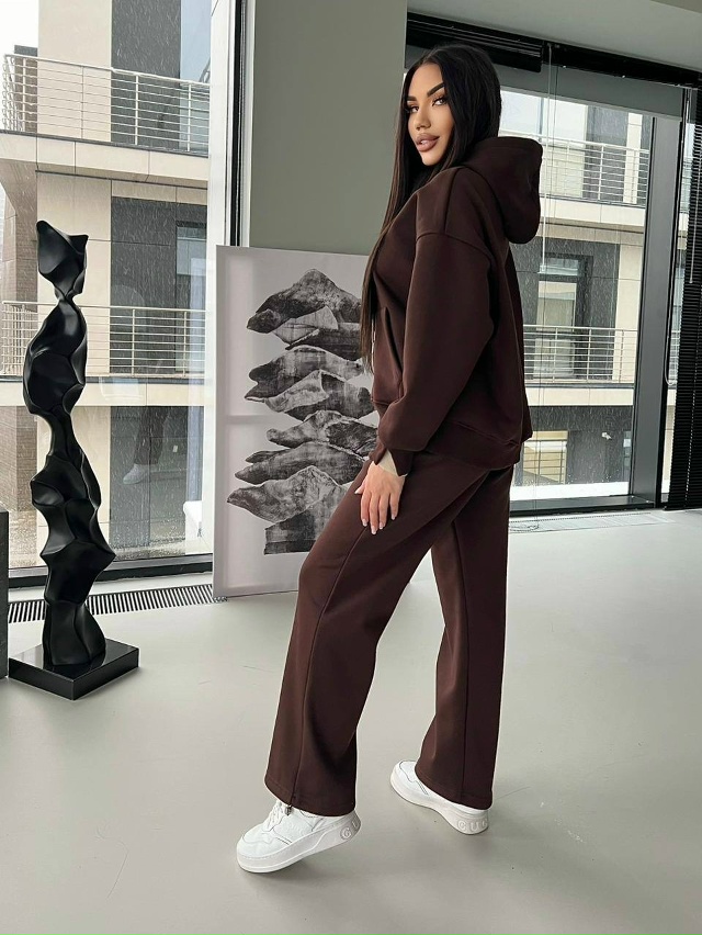 Спортивный костюм 23141675