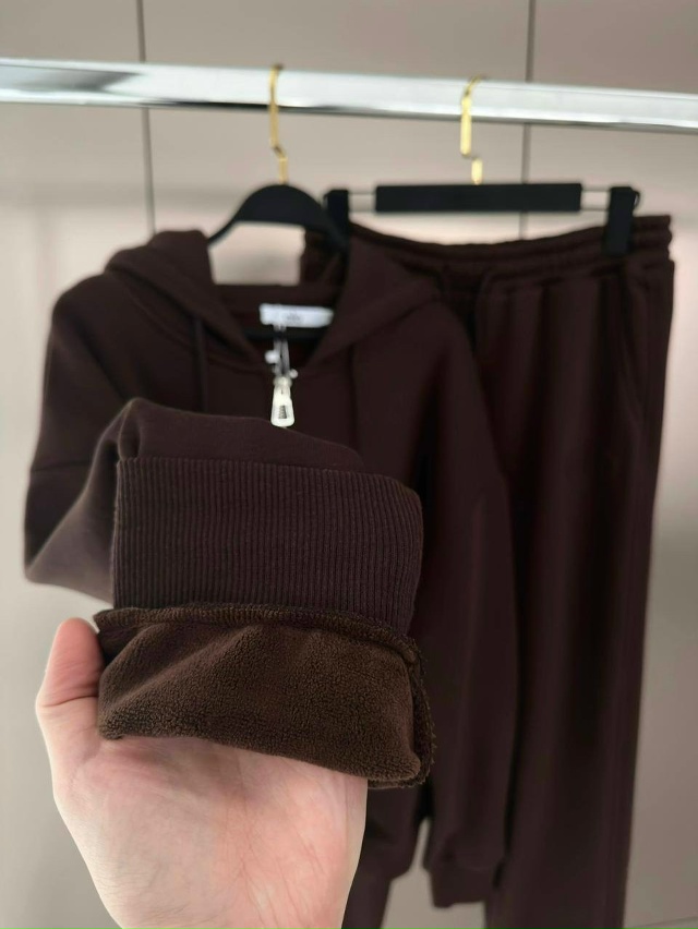 Спортивный костюм 23141678