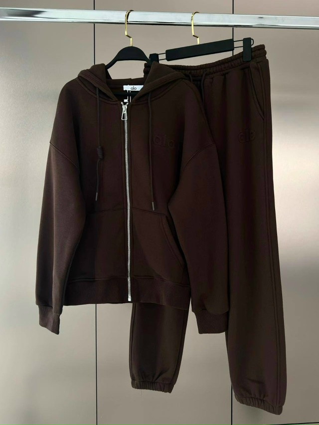 Спортивный костюм 23141678