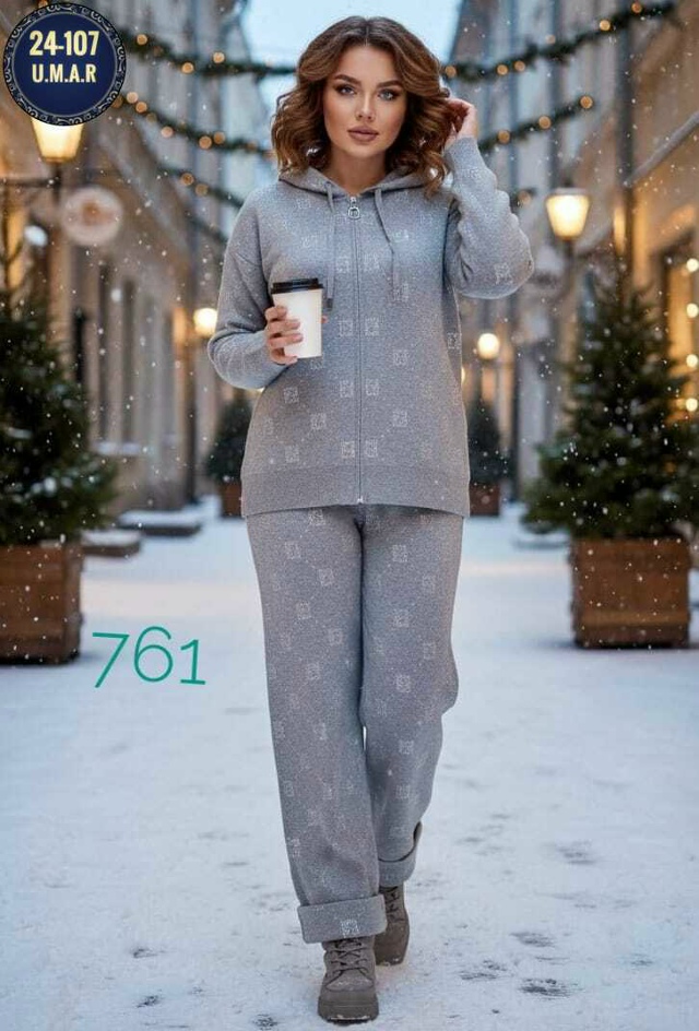 Спортивный костюм 23143514