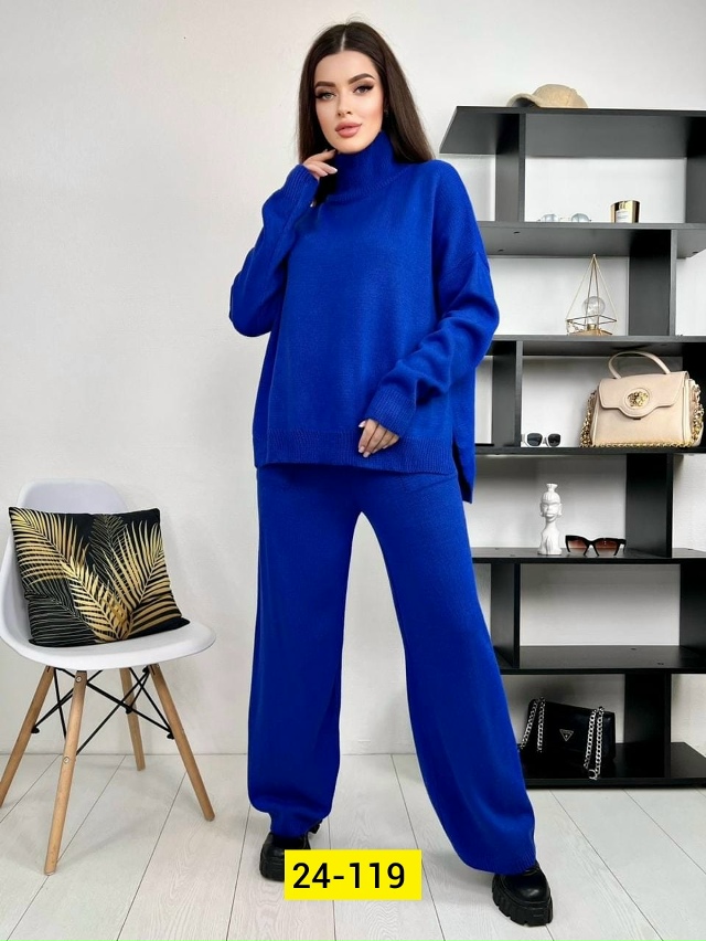 Спортивный костюм 23143192