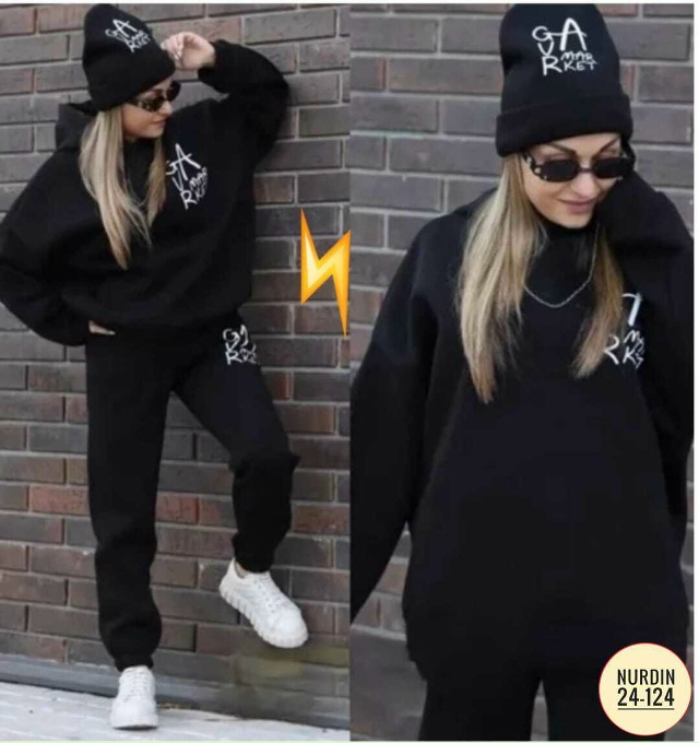 Спортивный костюм 23144672