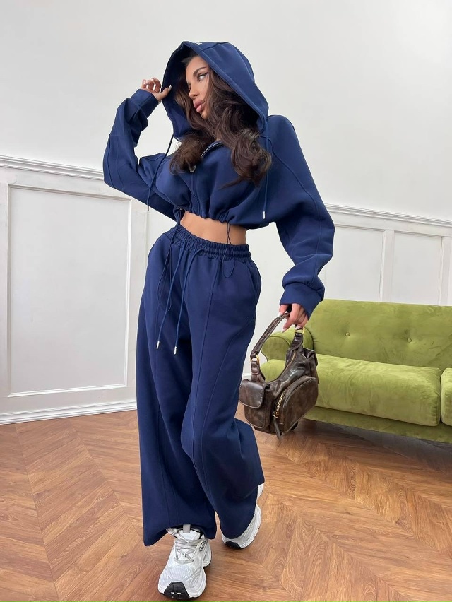 Костюм 23144275