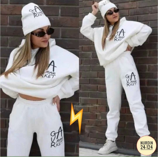 Спортивный костюм 23144672