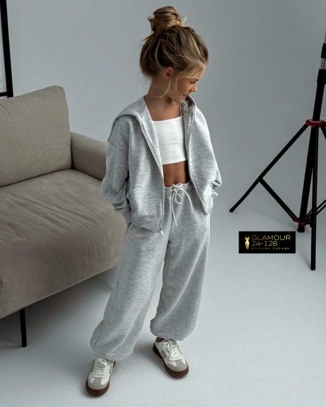 Спортивный костюм 23145191