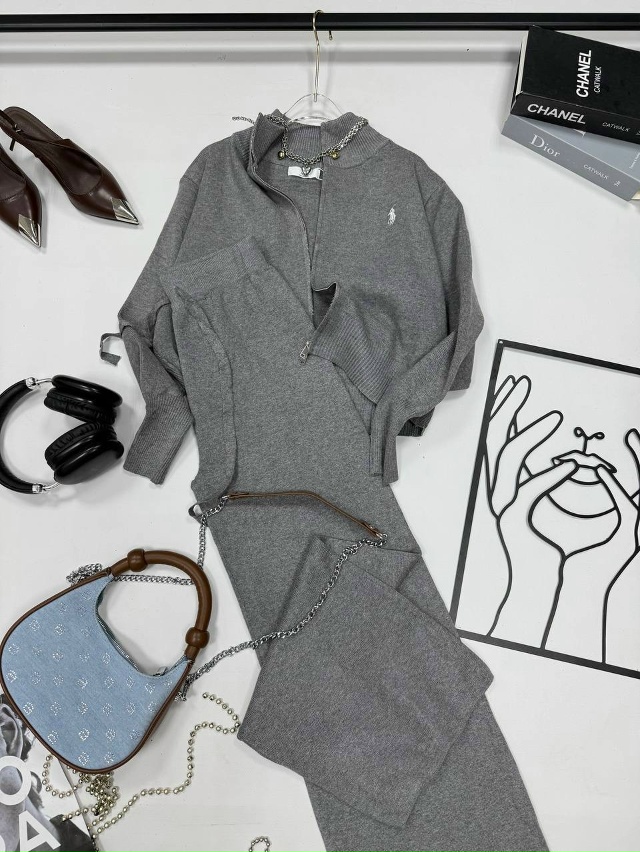 Костюм 23149008