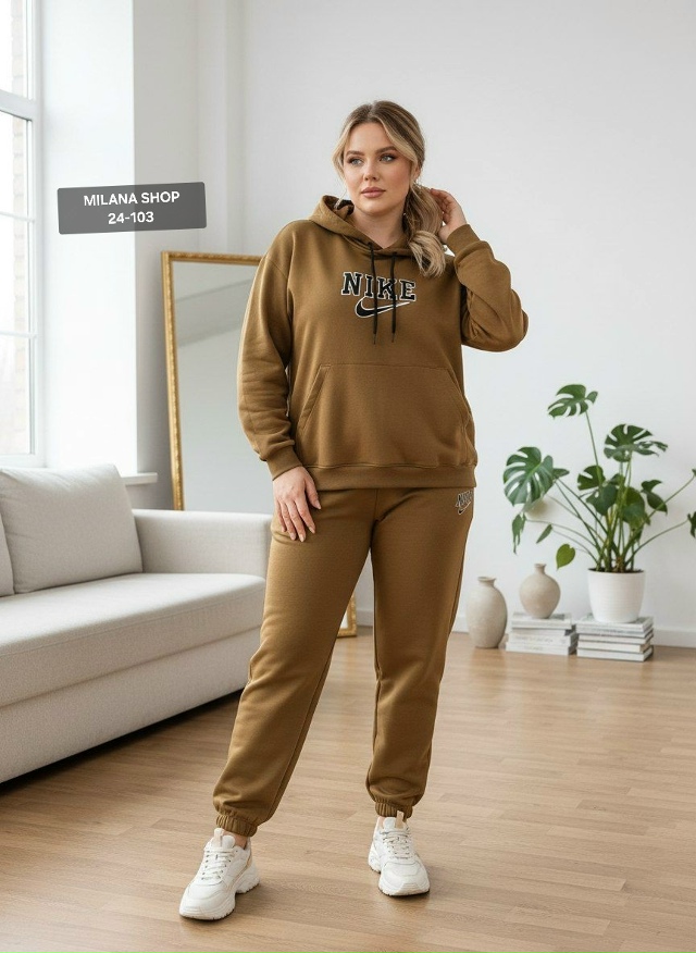 Спортивный костюм 23148416