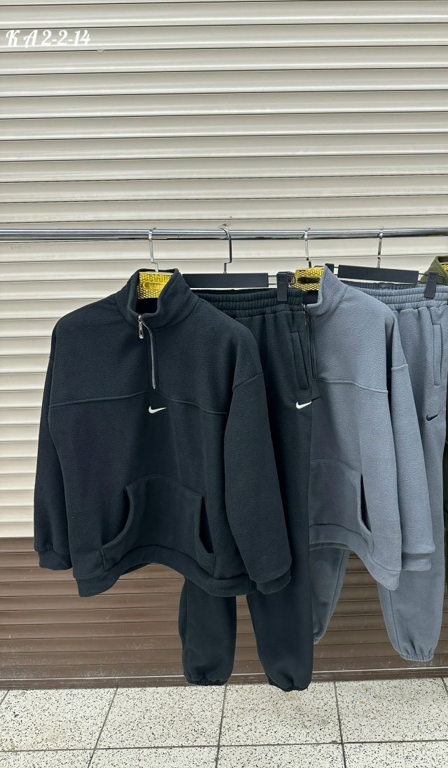 Спортивный костюм 23149904