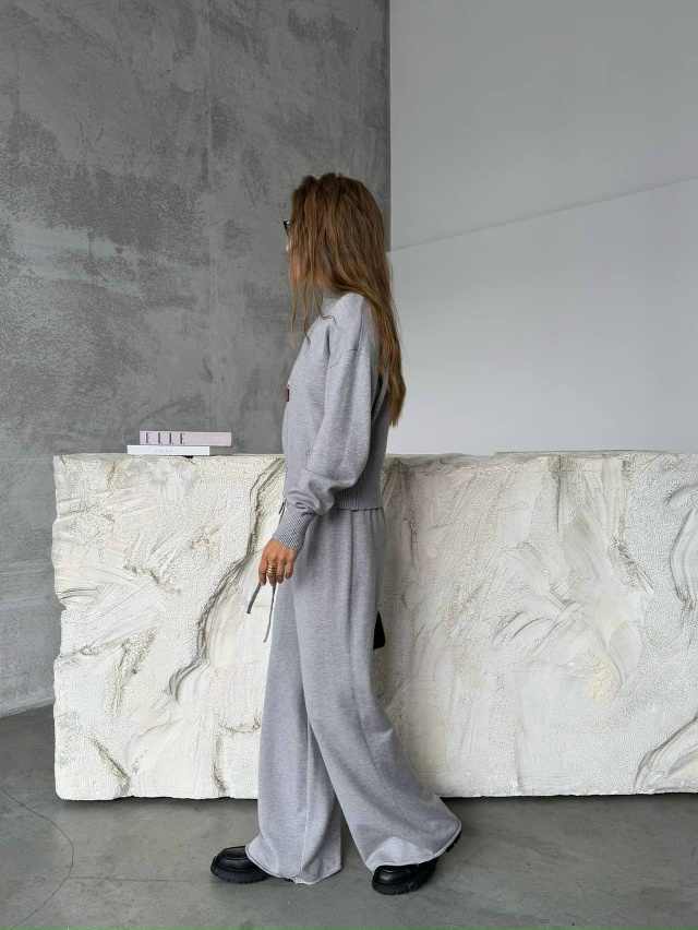 Спортивный костюм 23152413