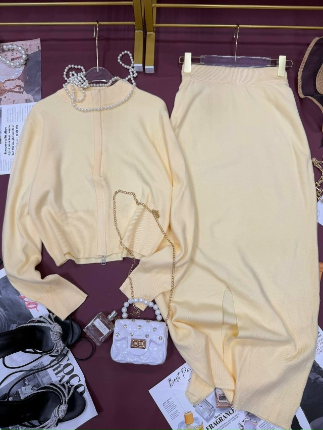 Костюм 23154252