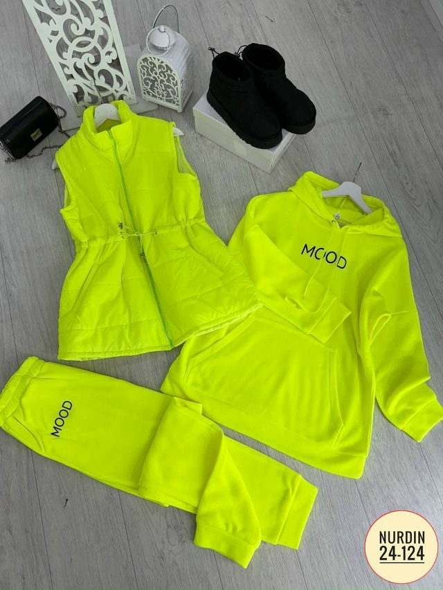 Спортивный костюм 23155515