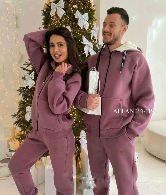 Спортивный костюм 23156169