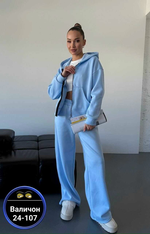 Спортивный костюм 23155695