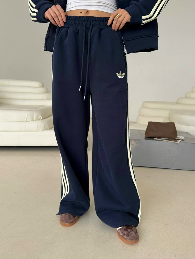 Спортивный костюм 23158288