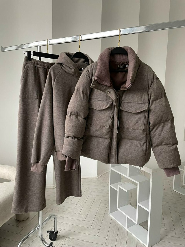 Спортивный костюм 23158618