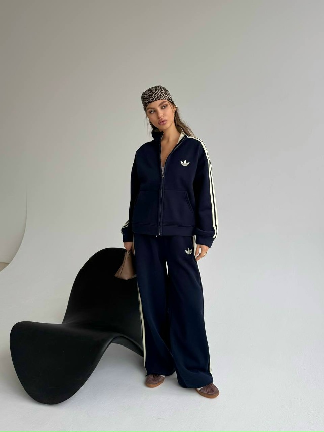 Спортивный костюм 23158288