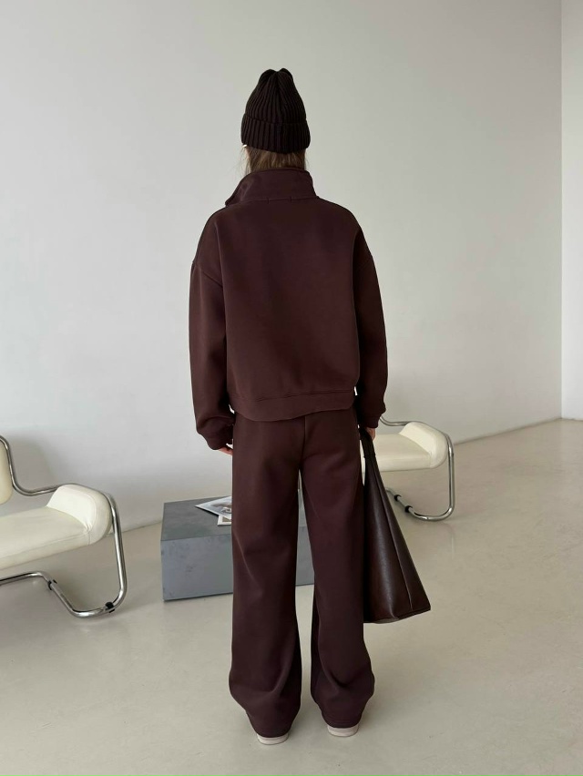 Спортивный костюм 23159179