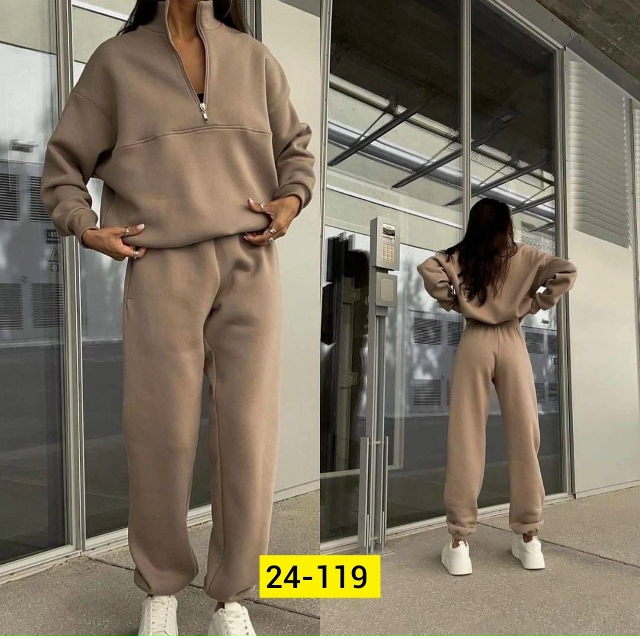 Спортивный костюм 23160344