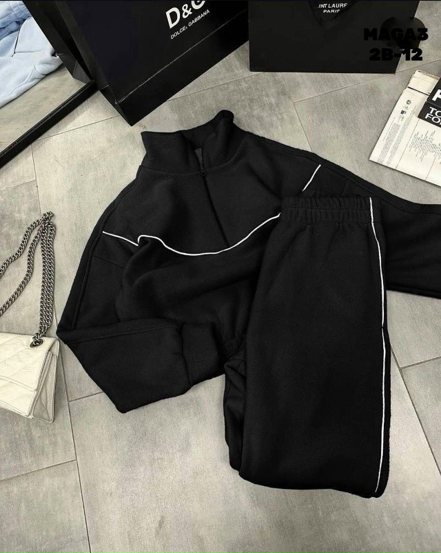 Спортивный костюм 23164512