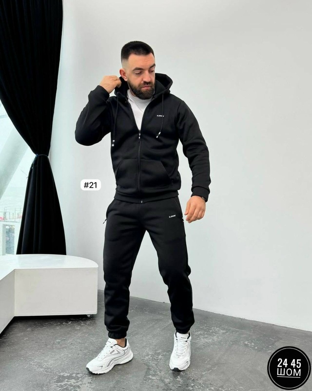 Спортивный костюм 23167651