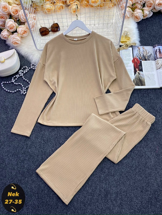 Костюм 23170524