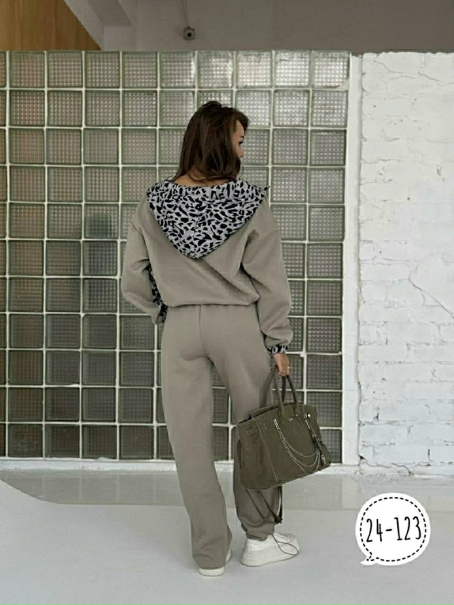 Спортивный костюм 23170532