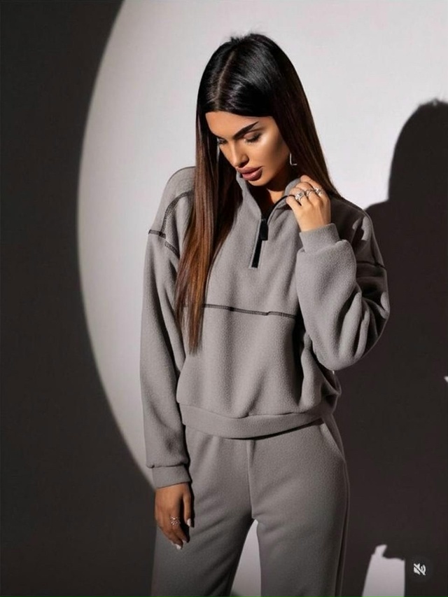 Спортивный костюм 23172368