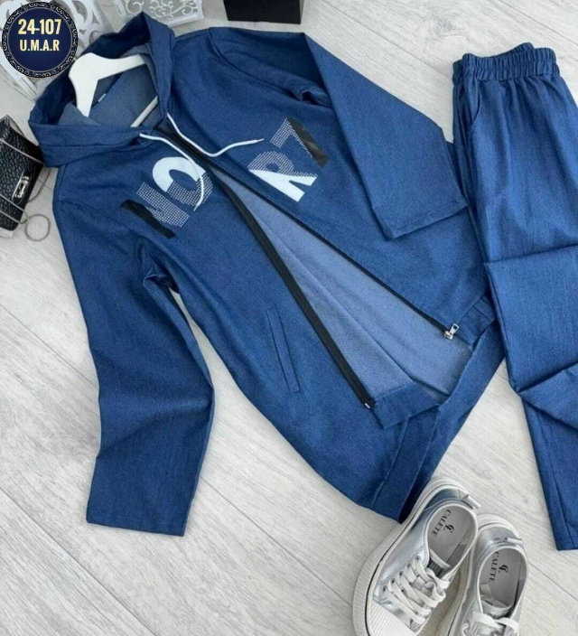 Костюм 23172259