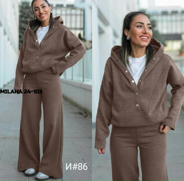 Спортивный костюм 23173343