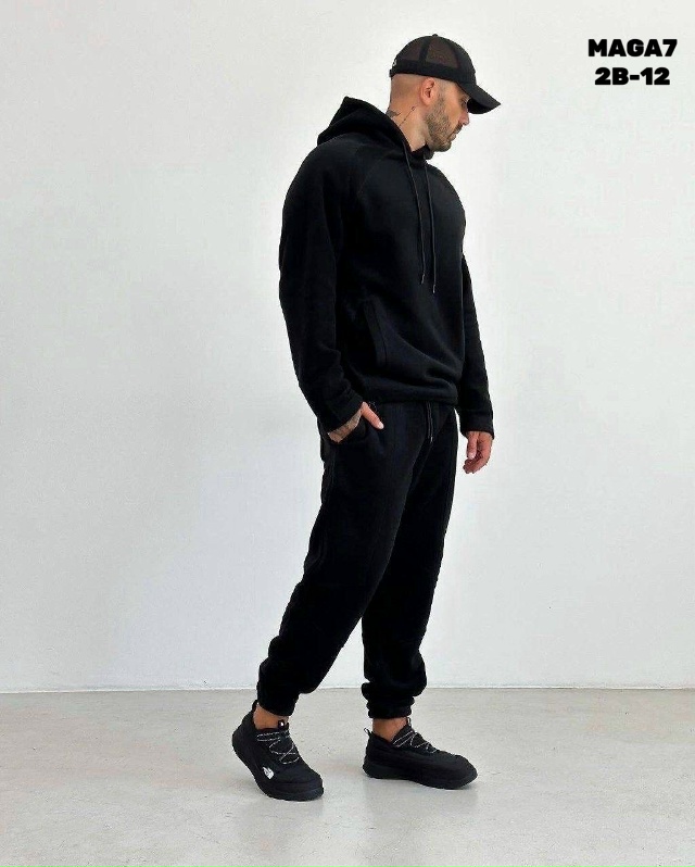 Спортивный костюм 23174768