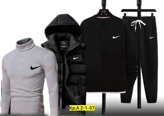 Спортивный костюм 23175955