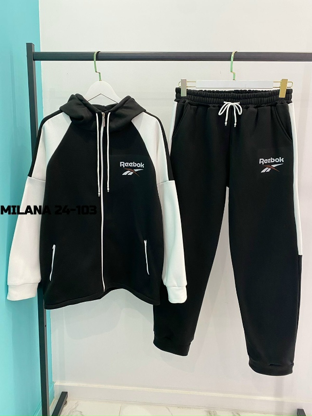 Спортивный костюм 23176458