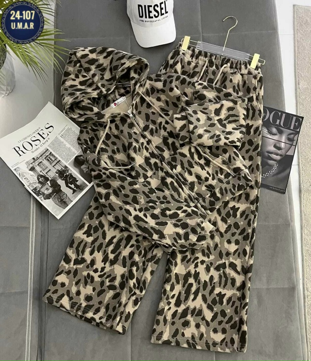 Костюм 23176339