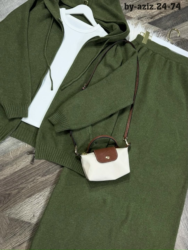 Костюм 23180319