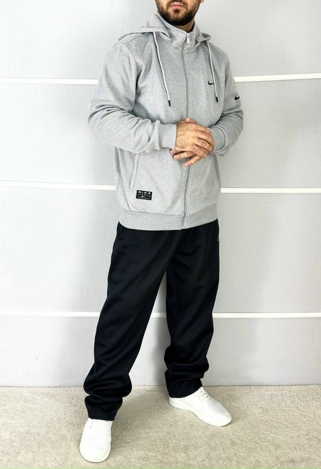 Спортивный костюм 23180264