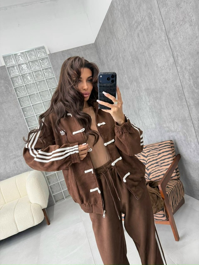 Костюм 23180219