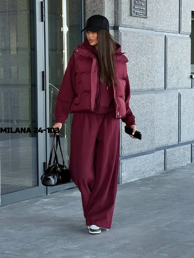 Спортивный костюм 23182171