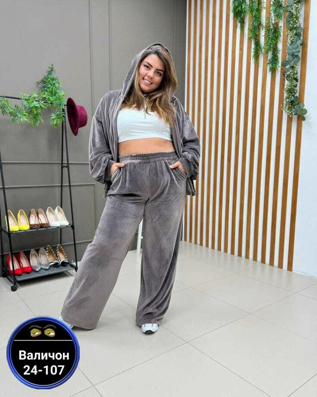 Спортивный костюм 23182105