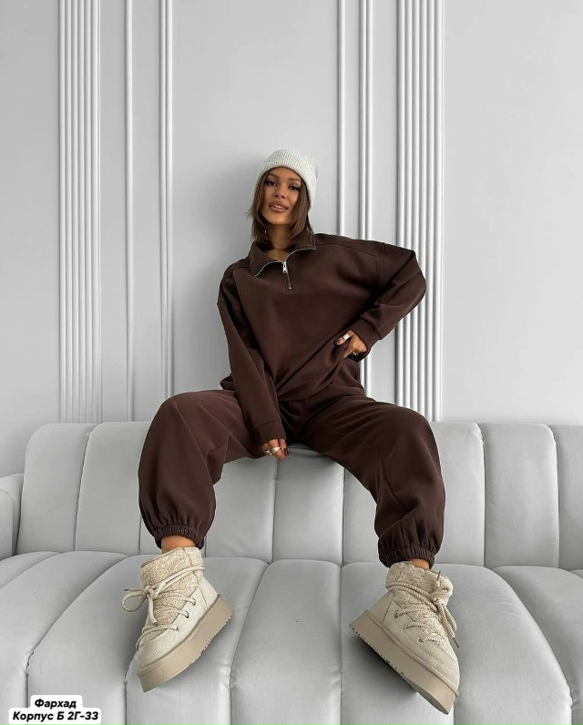 Спортивный костюм 23182765