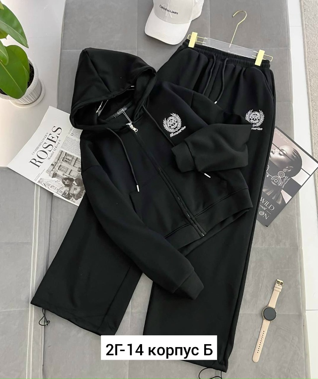 Спортивный костюм 23185549